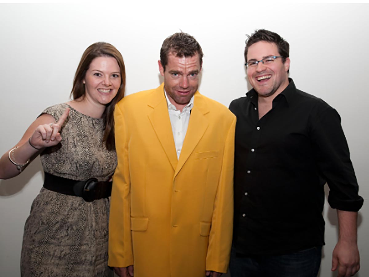 Meet Tour De France champ Cadel Evans and give him *my* yellow jacket.